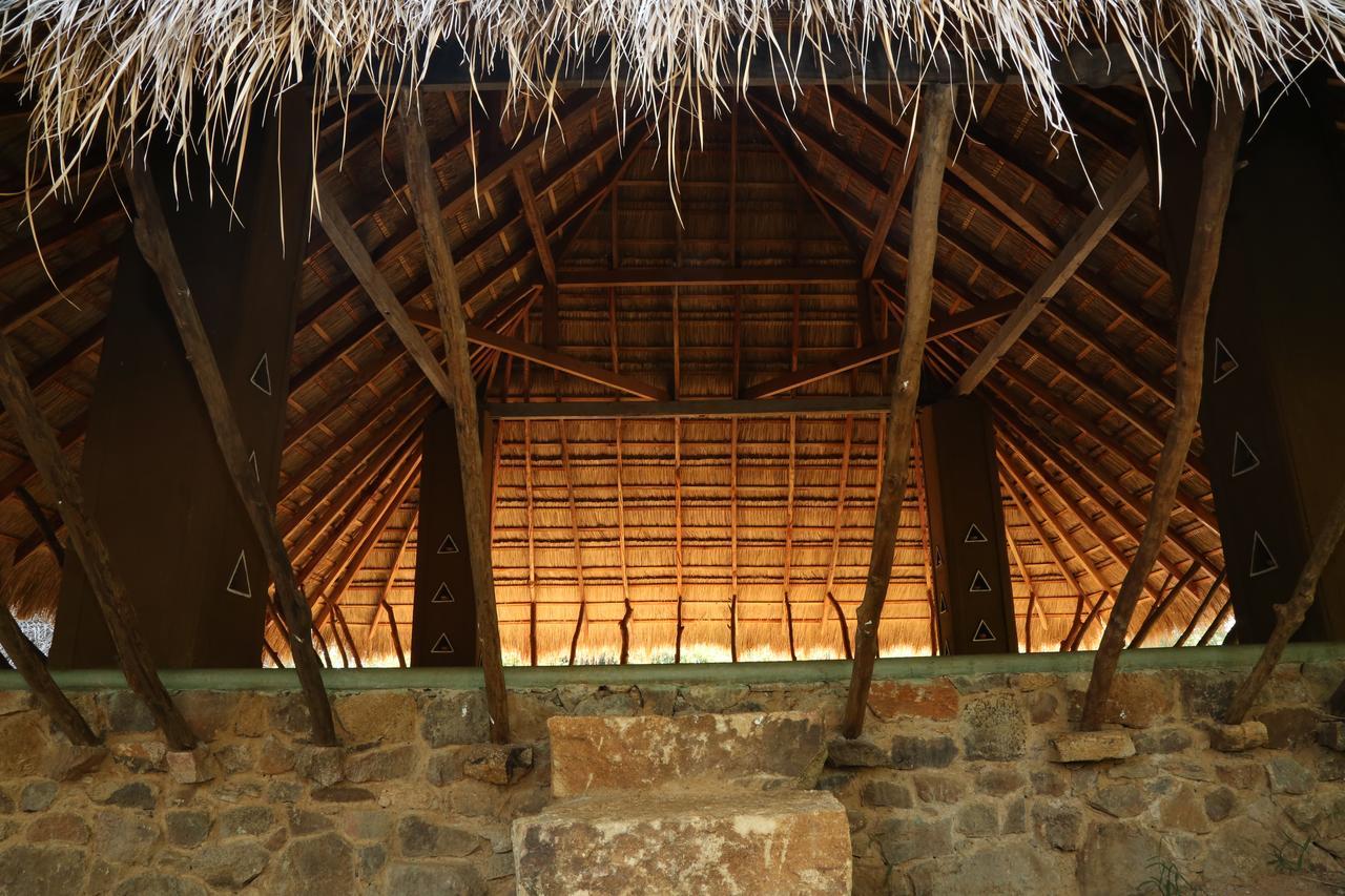 Hotel Athreya Ayurveda Ashram à Habarana Extérieur photo