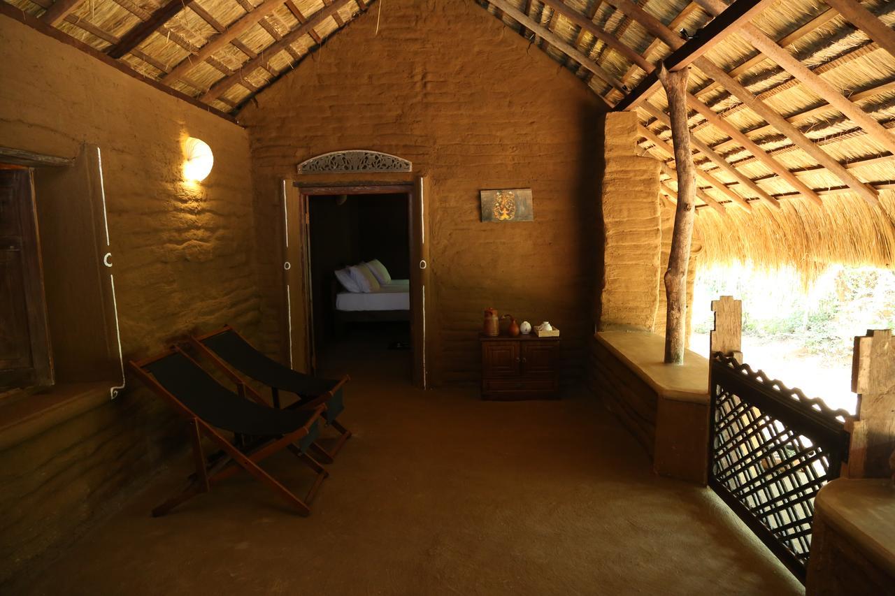 Hotel Athreya Ayurveda Ashram à Habarana Extérieur photo