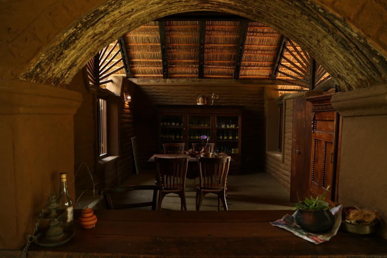Hotel Athreya Ayurveda Ashram à Habarana Extérieur photo