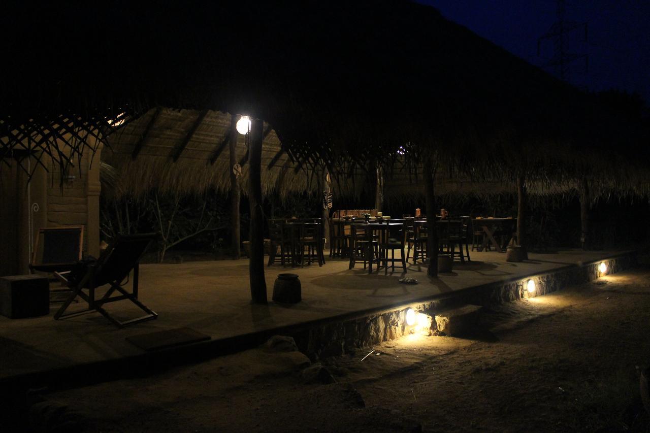 Hotel Athreya Ayurveda Ashram à Habarana Extérieur photo